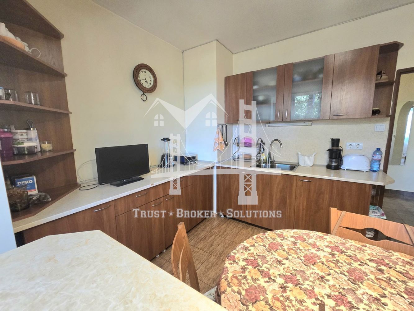 3-СТАЕН + КУХНЯ, кв.Младост 3, 260 000€ - 0