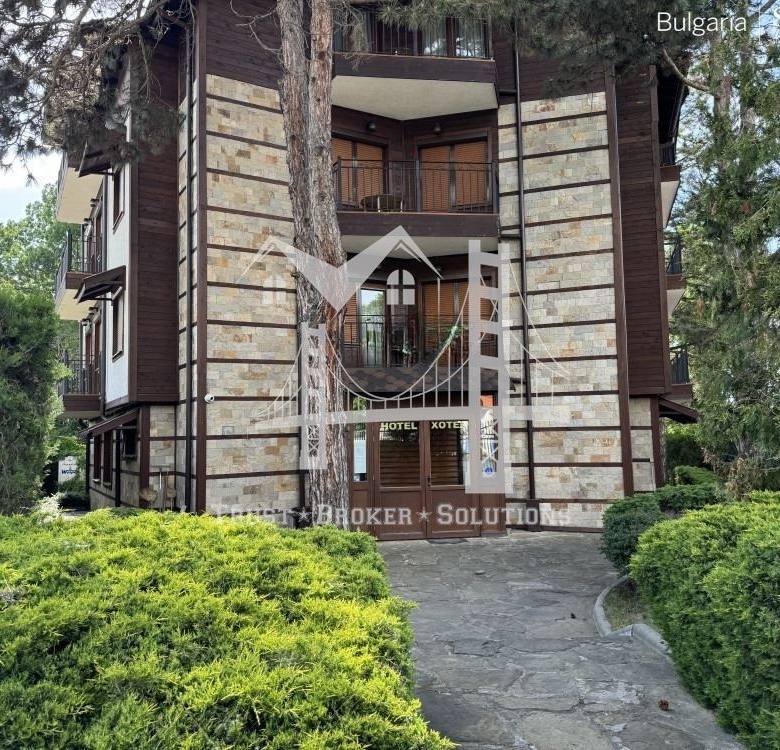 Хотел, 3 500 000€, гр. Червен бряг - 0