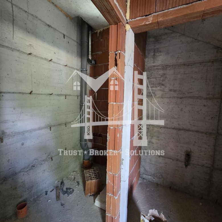 3-ет. Къща, БАНКЯ, 410 001€ - 0