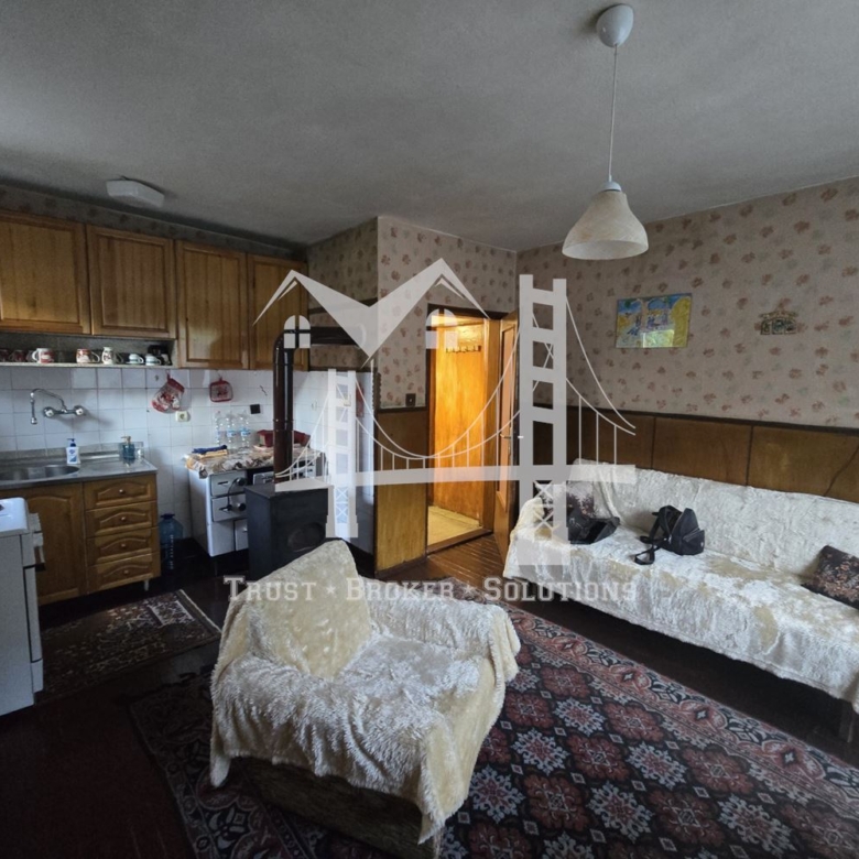 3-ЕТАЖНА КЪЩА, с.Лозен, 370 000€ - 0