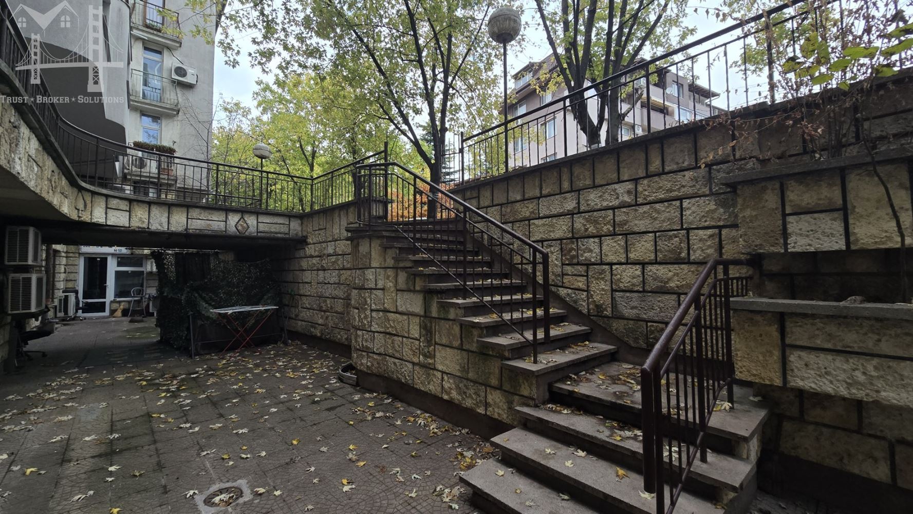 ОФИС, кв. ПАВЛОВО, цена ПО-ДОГОВАРЯНЕ - 0