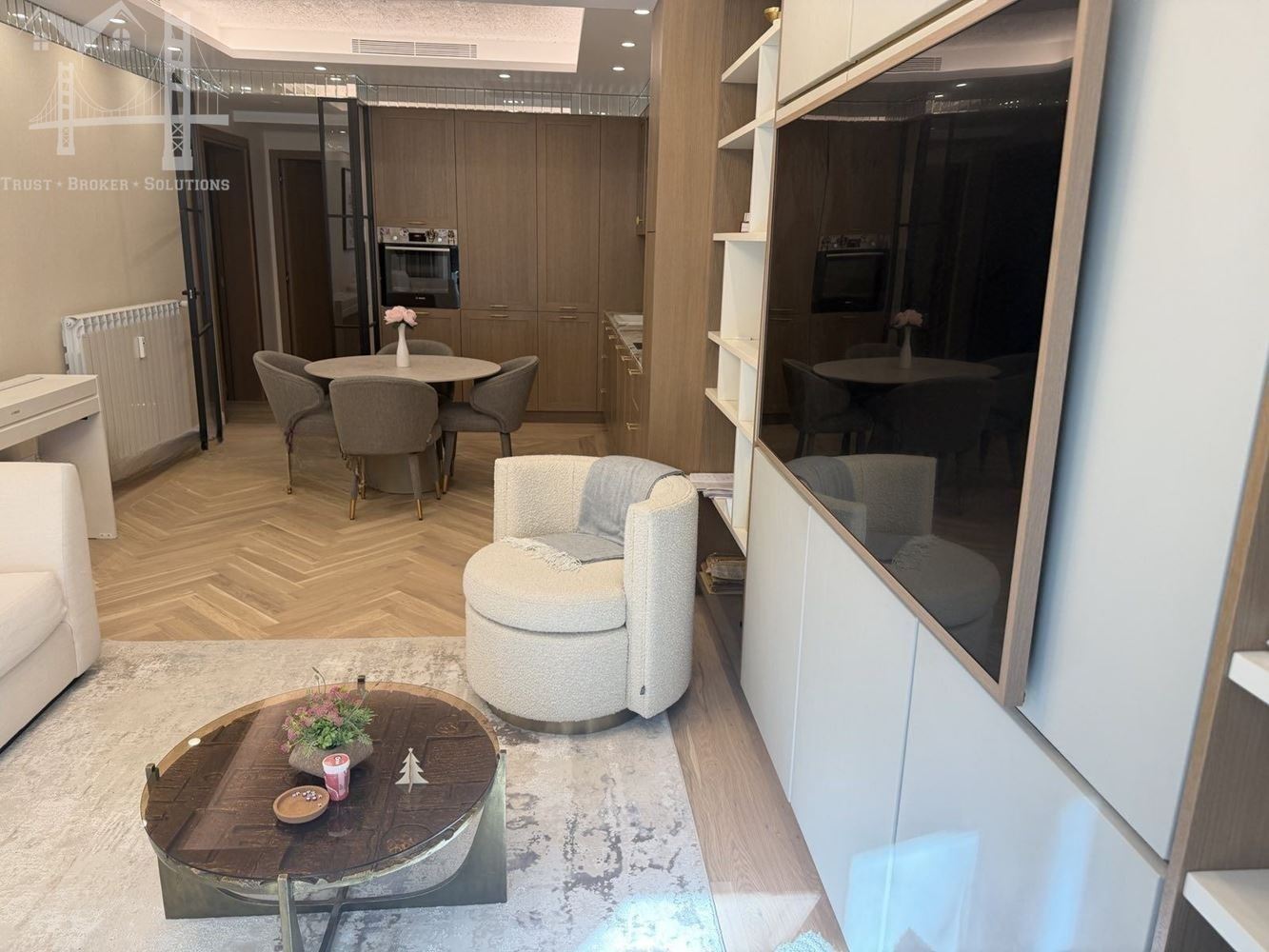 ЦЕНТЪР, 3-СТАЕН, 621 000€ - 0