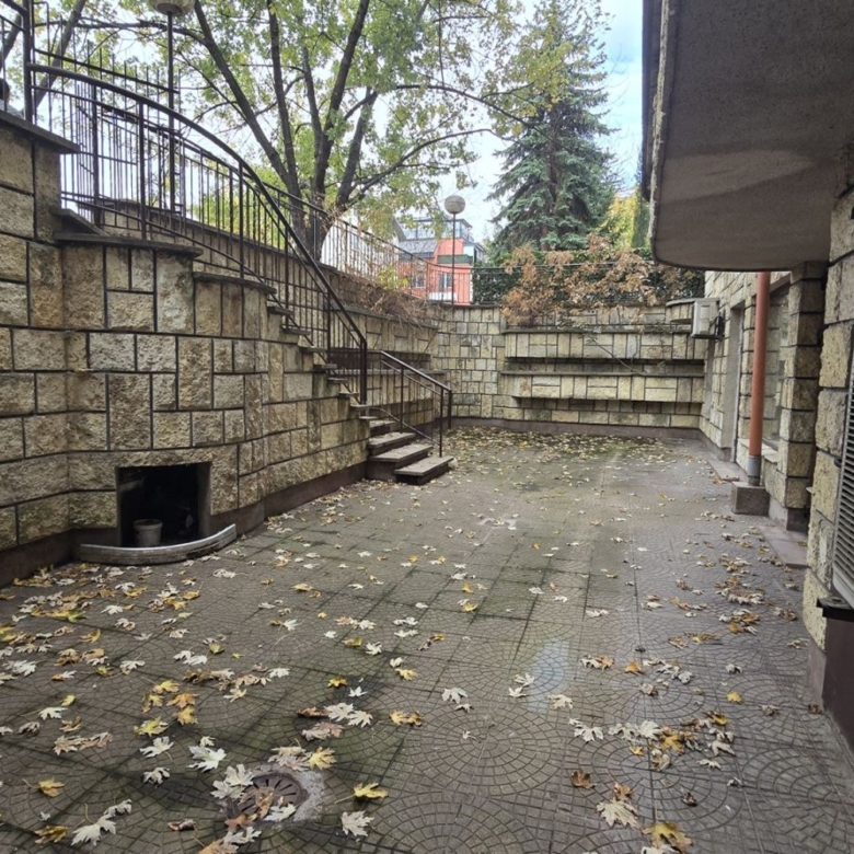 ОФИС, кв. ПАВЛОВО, цена ПО-ДОГОВАРЯНЕ - 0