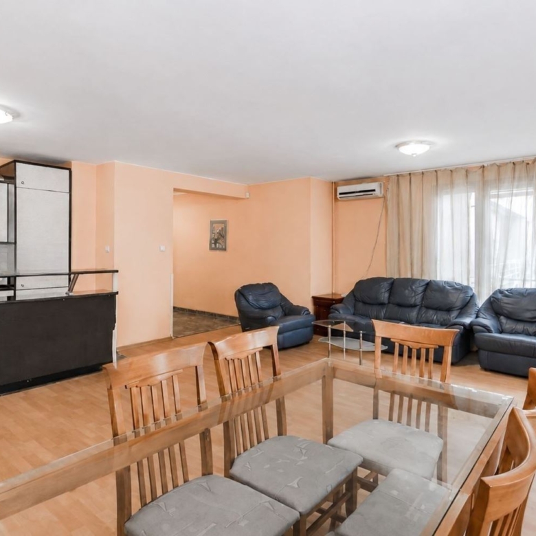 ЦЕНТЪР, 3-СТАЕН, 497 000€