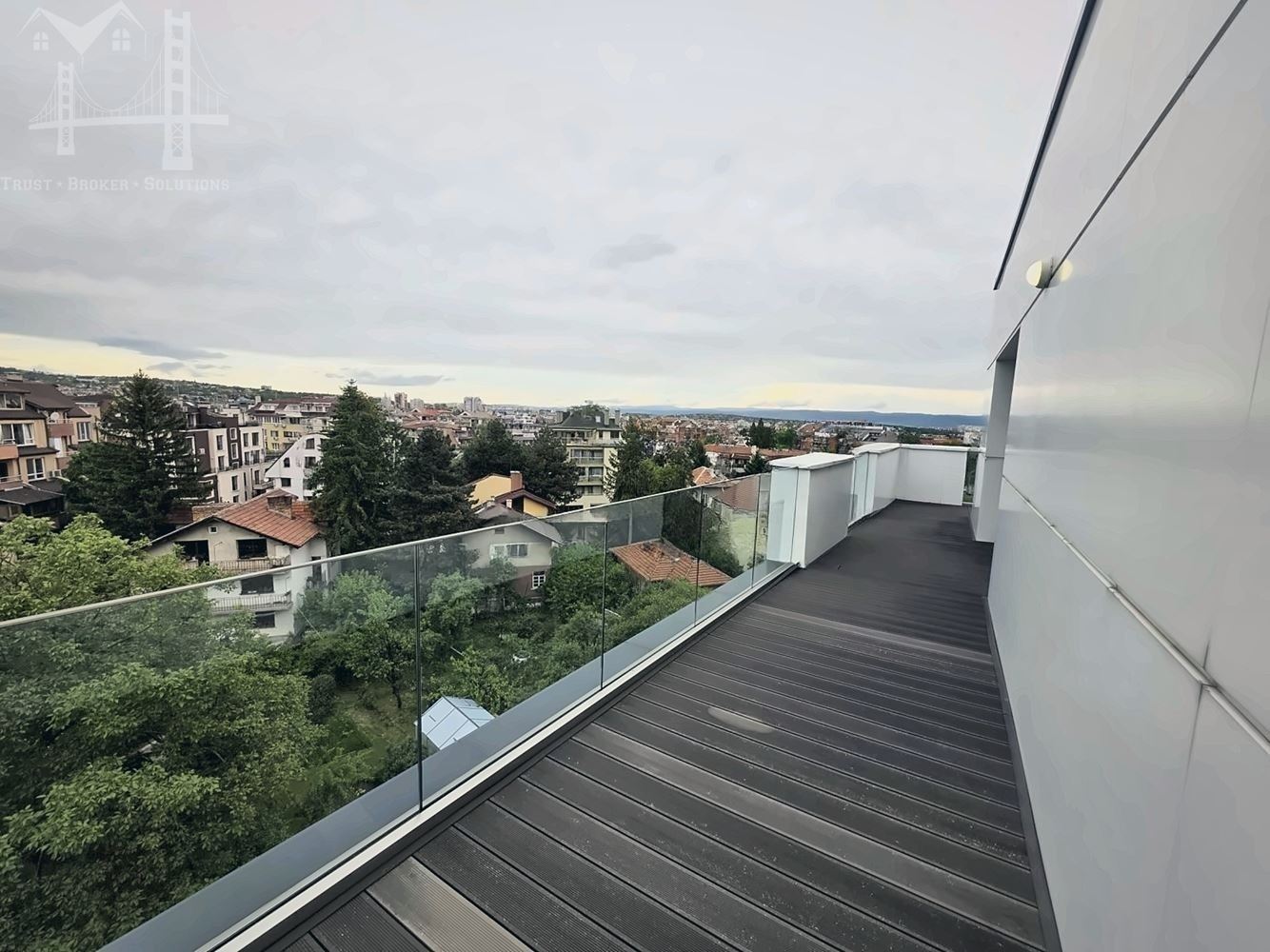 ПОД-НАЕМ, 4-СТАЕН PENTHOUSE, кв. ПАВЛОВО - 0