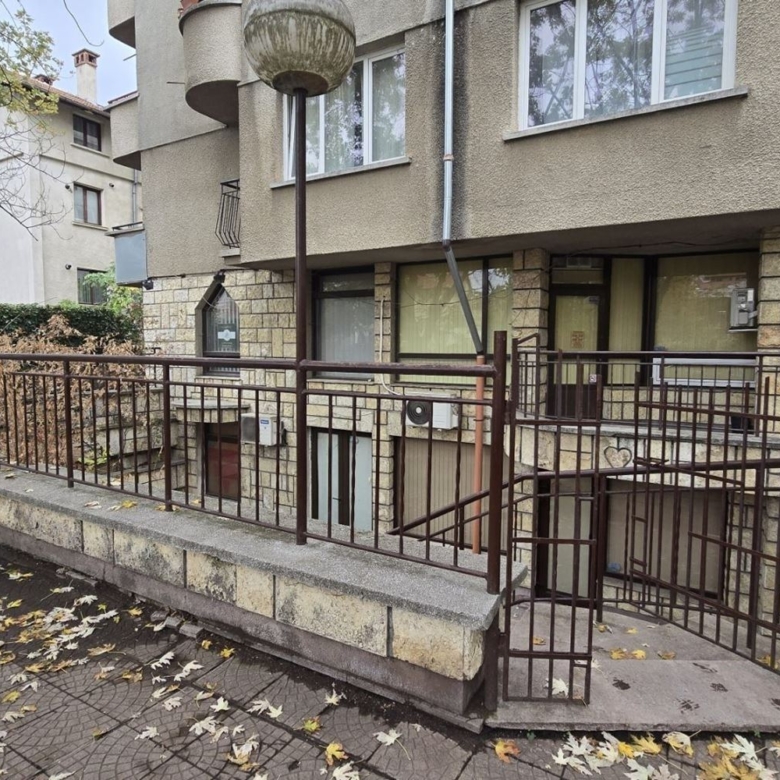 ОФИС, кв. ПАВЛОВО, цена ПО-ДОГОВАРЯНЕ - 0