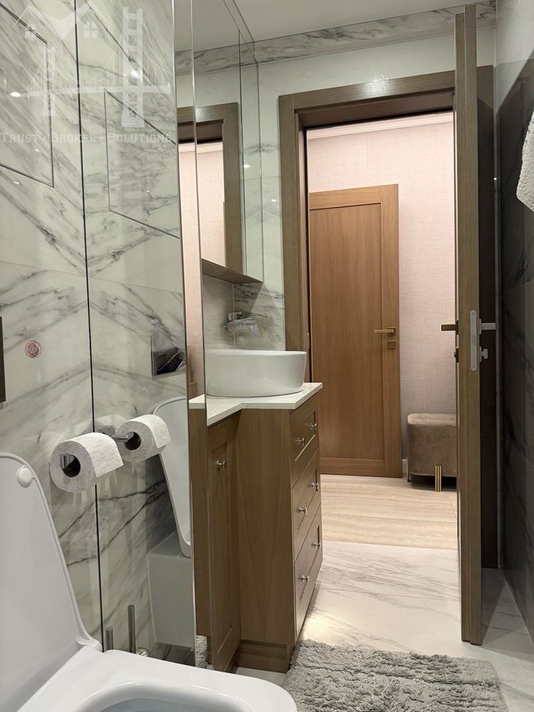 ЦЕНТЪР, 3-СТАЕН, 621 000€ - 0