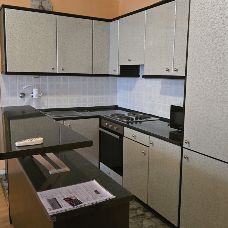 ЦЕНТЪР, 3-СТАЕН, 497 000€ - 0