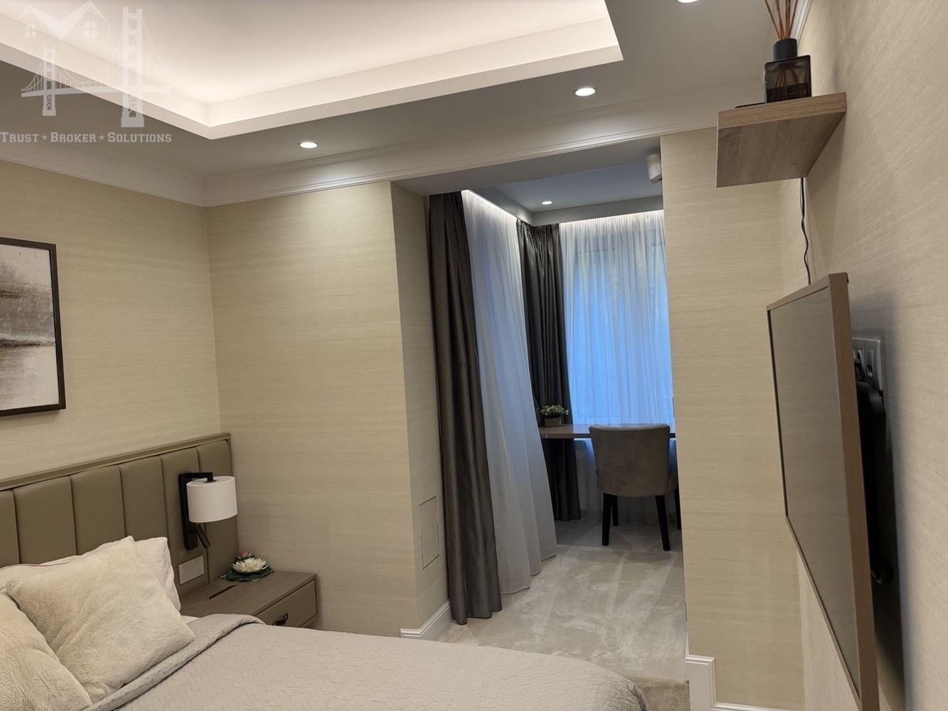 ЦЕНТЪР, 3-СТАЕН, 621 000€ - 0